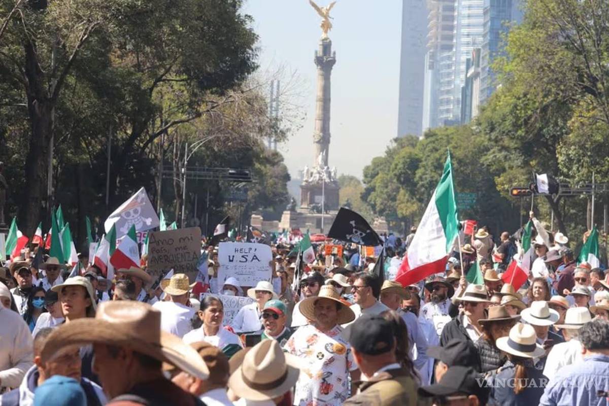 ‘Médicos sin medicinas’: personal de salud y ciudadanos protestan por desabasto y muertes evitables