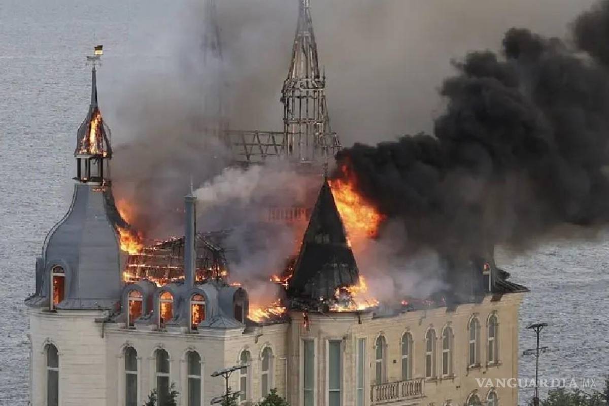 Lanza Rusia un misil contra el ‘castillo de Harry Potter’ en Ucrania; deja 4 muertos