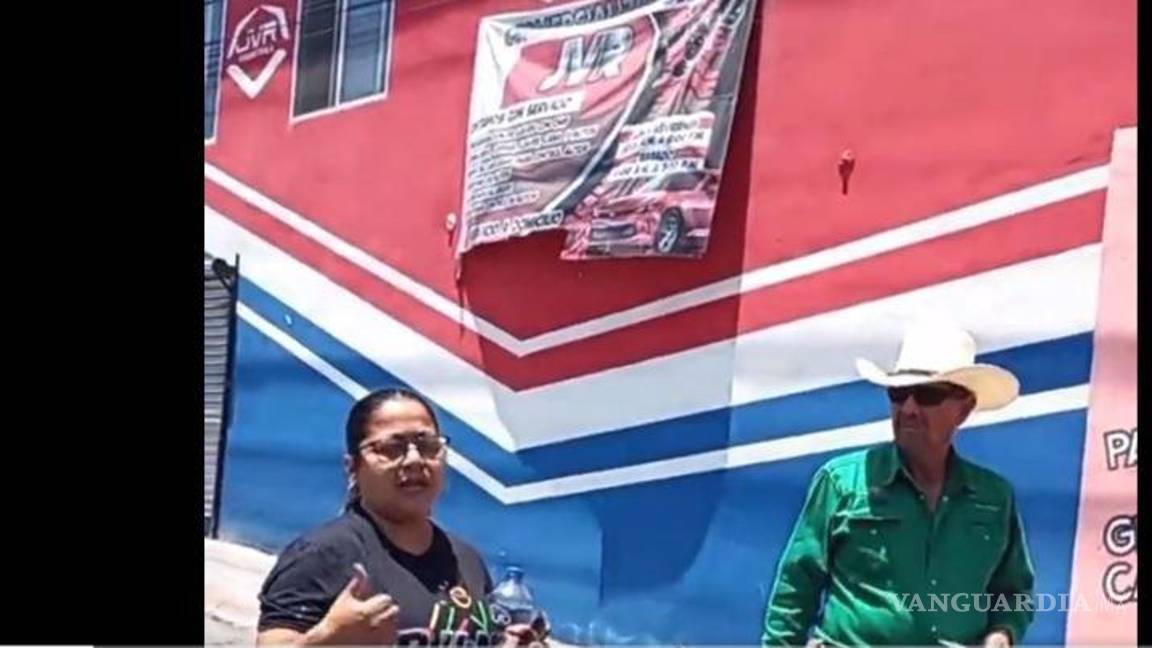 Ciudadanos bloquean el Blvd. Fundadores de Saltillo; acusan a ferretería de fraude y piden ser escuchados por autoridades