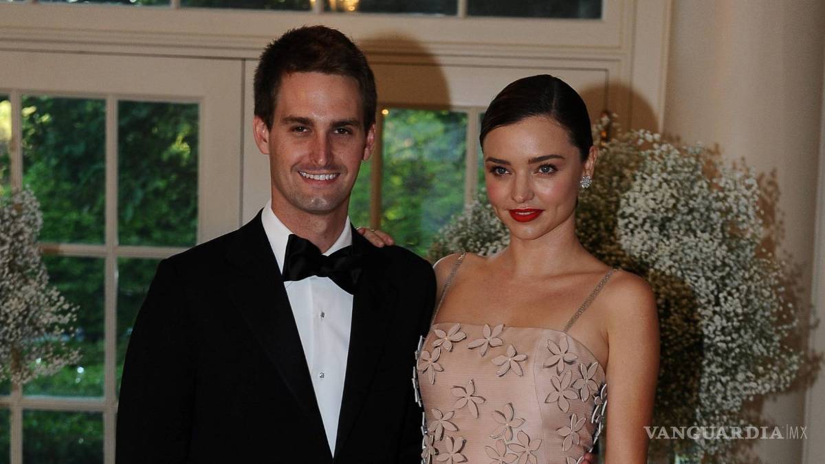 Miranda Kerr y el fundador de Snapchat, comprometidos