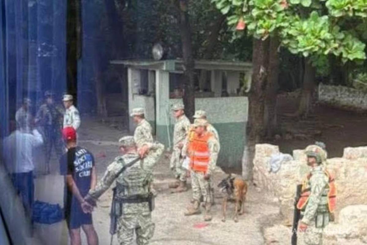 Detienen a dos hombres que fumaban cristal en autobús; Ejército halla 10 kilos de droga