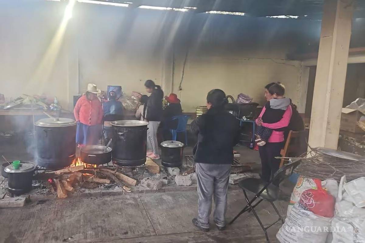 Familias desplazadas de Oaxaca viajarán a CDMX; exigen a Sheinbaum retorno seguro