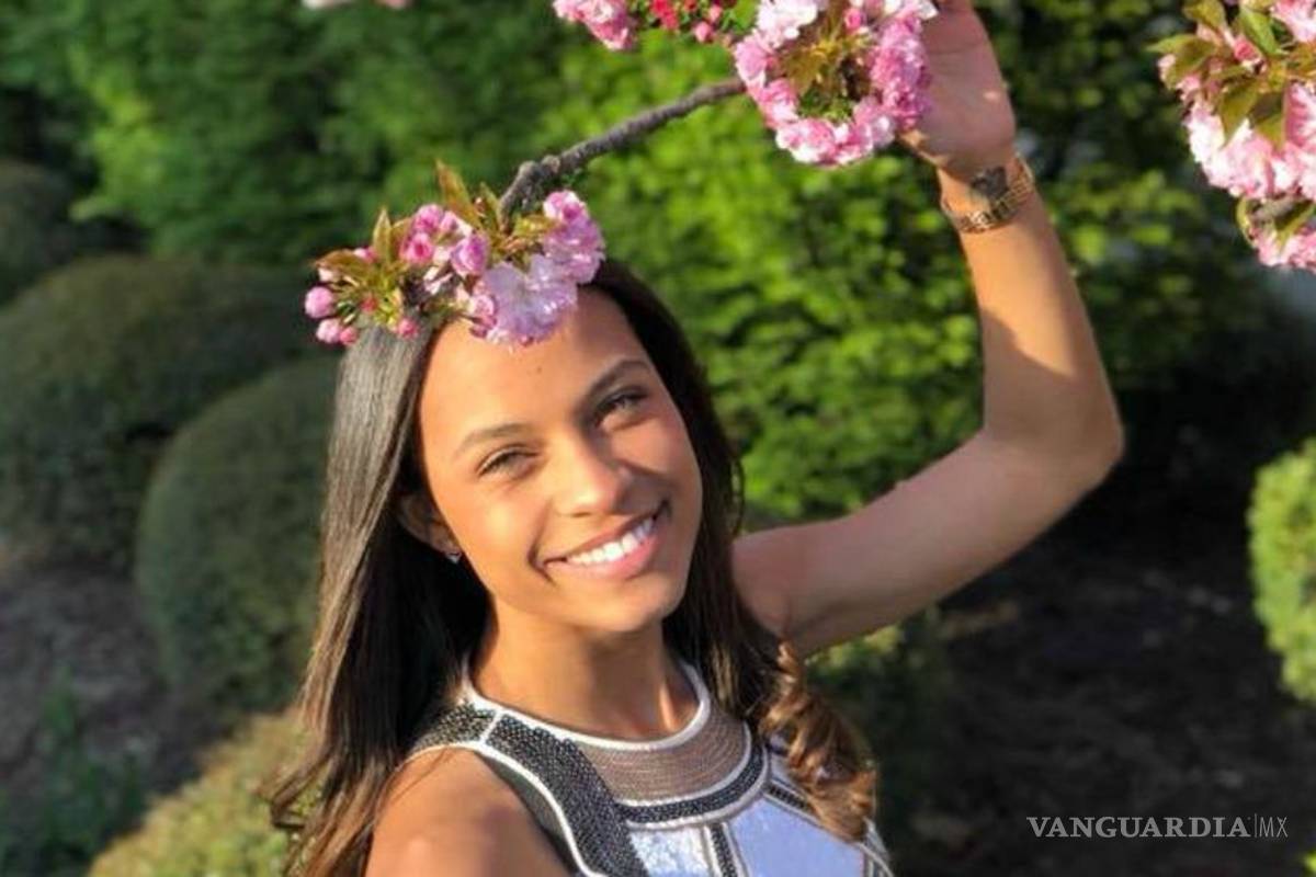 Envío mensajes a diario al celular de su padre muerto, así le respondieron años después