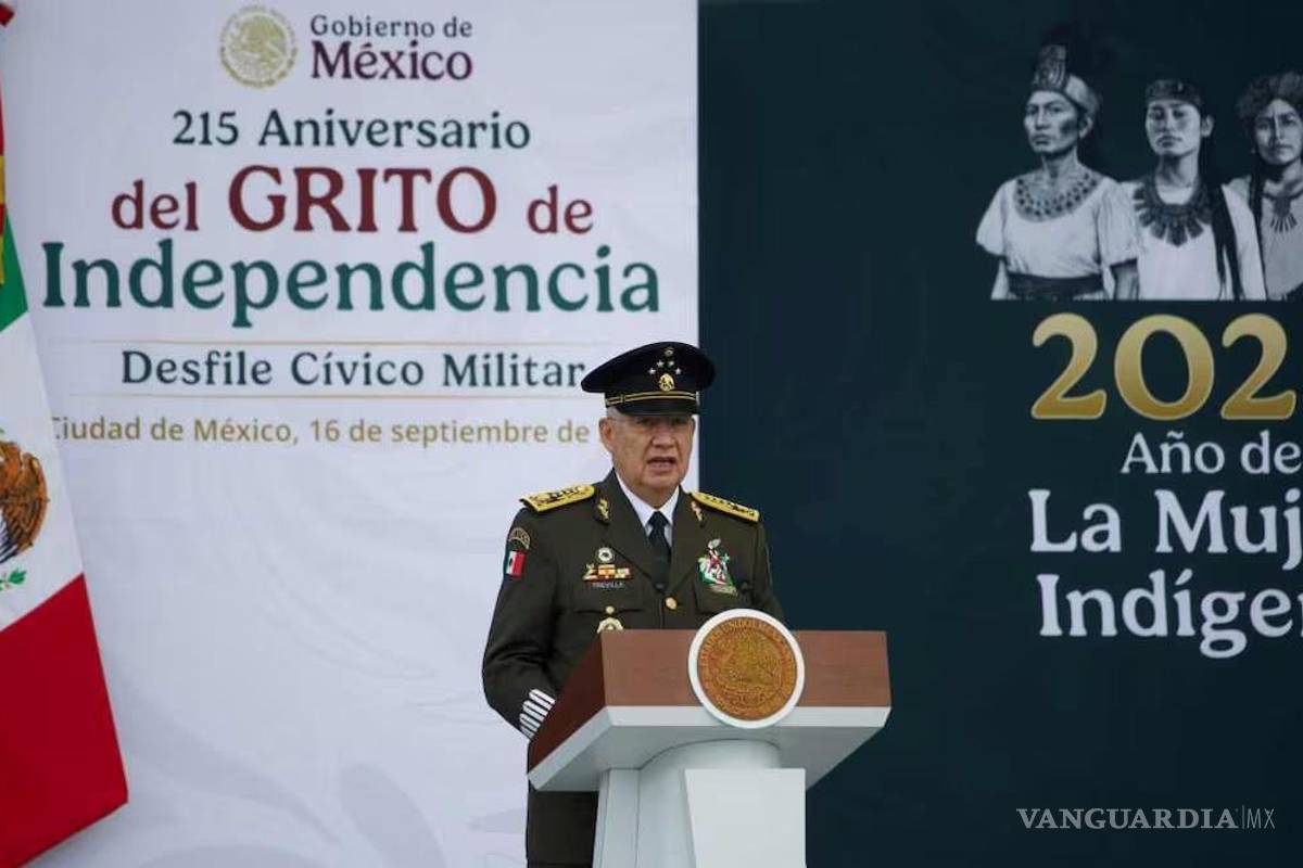 Sedena llama a la unidad y celebra primer desfile encabezado por una mujer presidenta