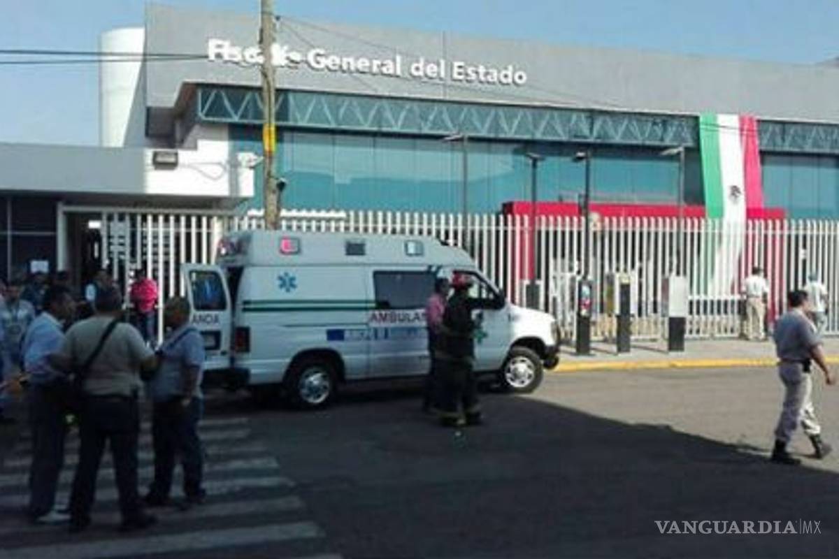 Balacera en Fiscalía de Jalisco deja a mujer muerta y tres heridas; abaten a agresor (Video)