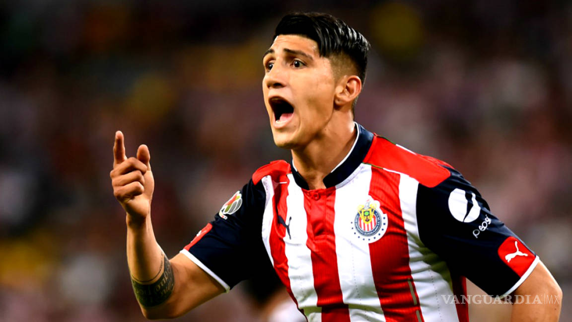 Pulido no se va de Chivas, Cota no seguirá