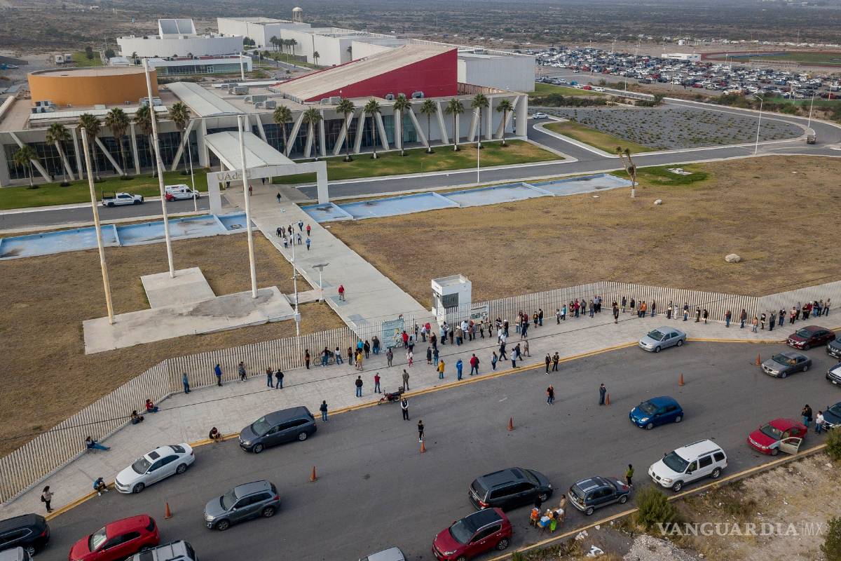 A ritmo acelerado transcurre jornada de vacunación contra el COVID-19 en Saltillo