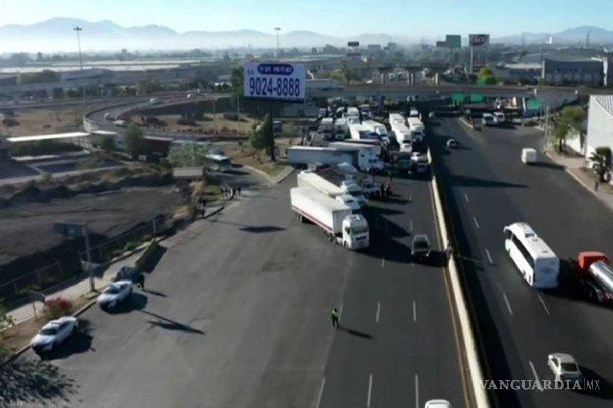 $!Sí hay paro nacional de transportistas, bloquean carreteras para exigir seguridad