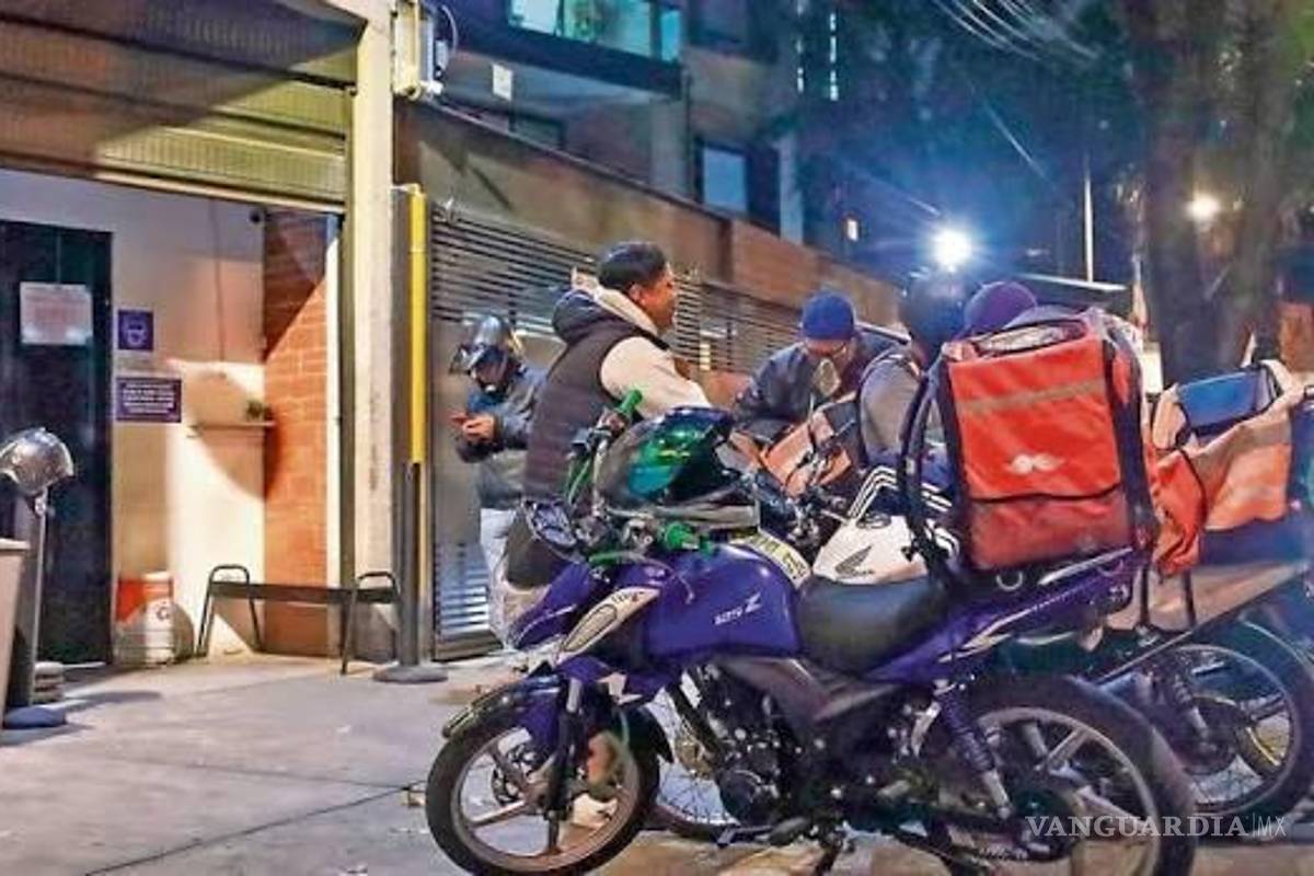 Tras pasarse un alto, detienen a repartidor con mariguana en Saltillo