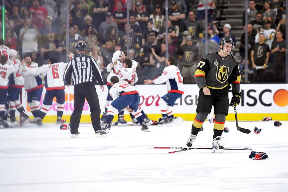 Capitals finalmente levantan la Copa Stanley al ganar en cinco juegos a los Golden Knights de Las Vegas