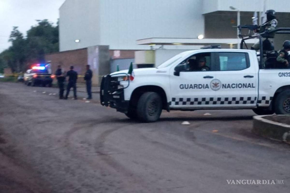 Comando armado ataca a balazos un centro de vacunación