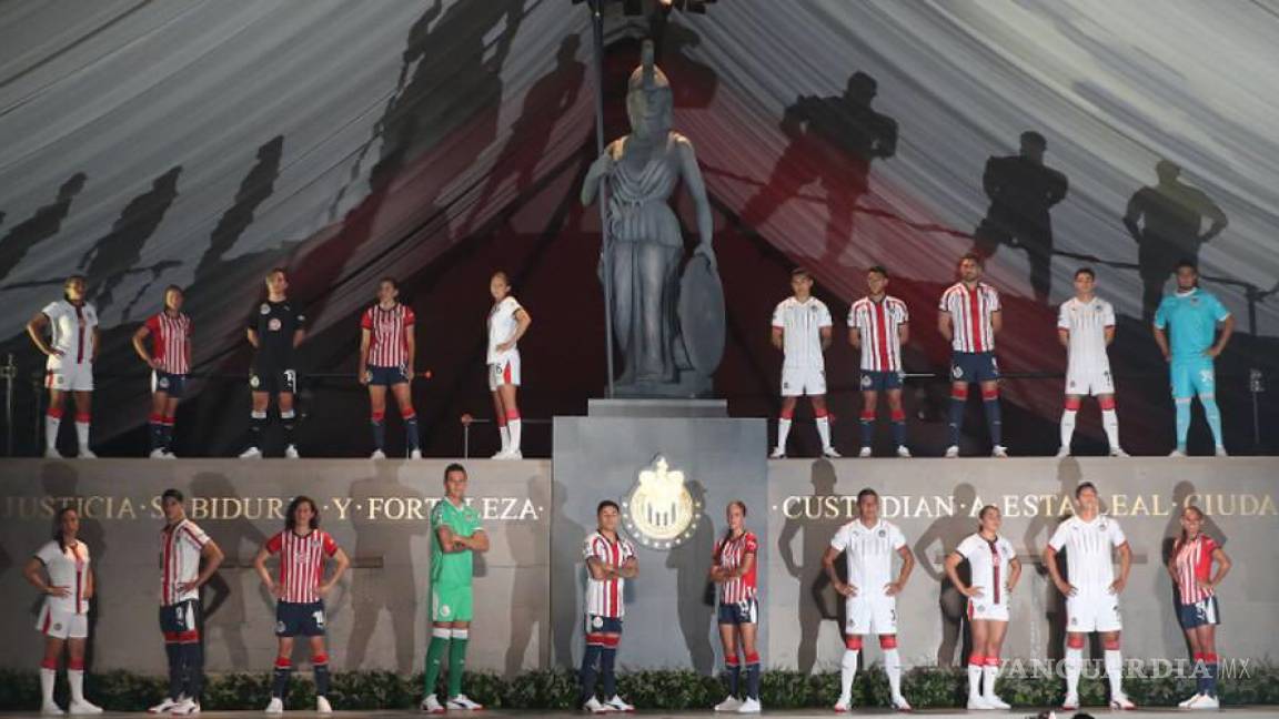 Chivas presenta su nueva piel para el Apertura 2018