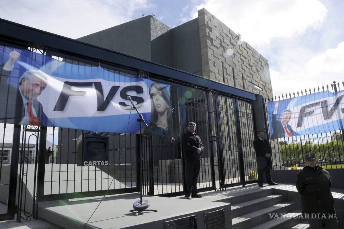 Allanan cementerio donde reposa Néstor Kirchner