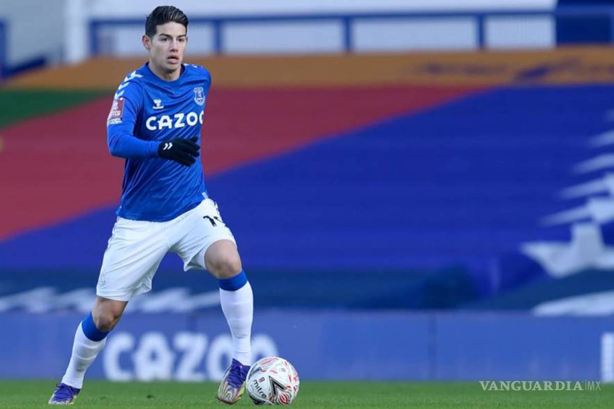 Más minutos, asistencia y poco futbol de James en el triunfo de Everton