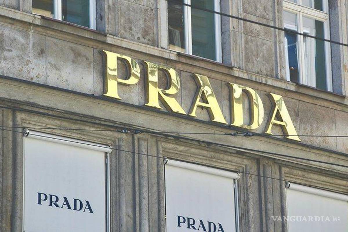 Prada también suspende sus servicios en Rusia, tras invasión a Ucrania