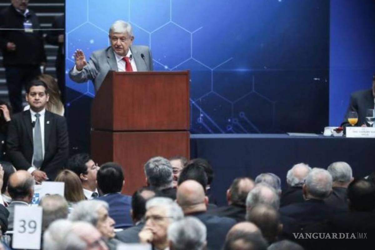 Nadie nos amenazará con cerrar fronteras y construir muros: AMLO