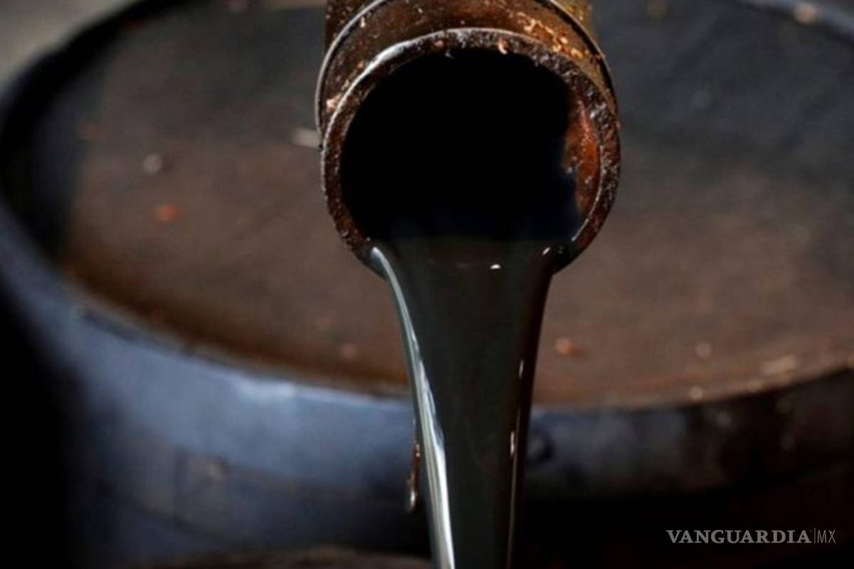 Petróleo mexicano baja y rompe racha de cinco jornadas de alzas