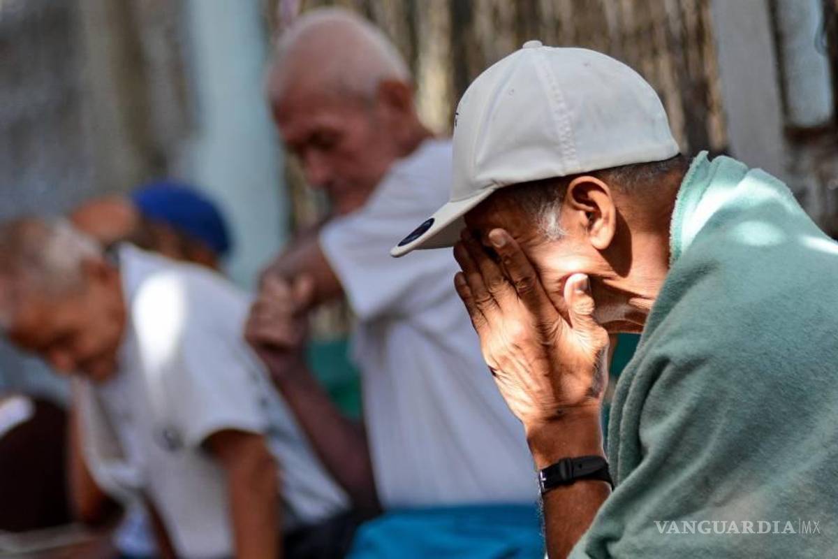 Extorsionadores usan a adultos mayores para cobrar sus engaños