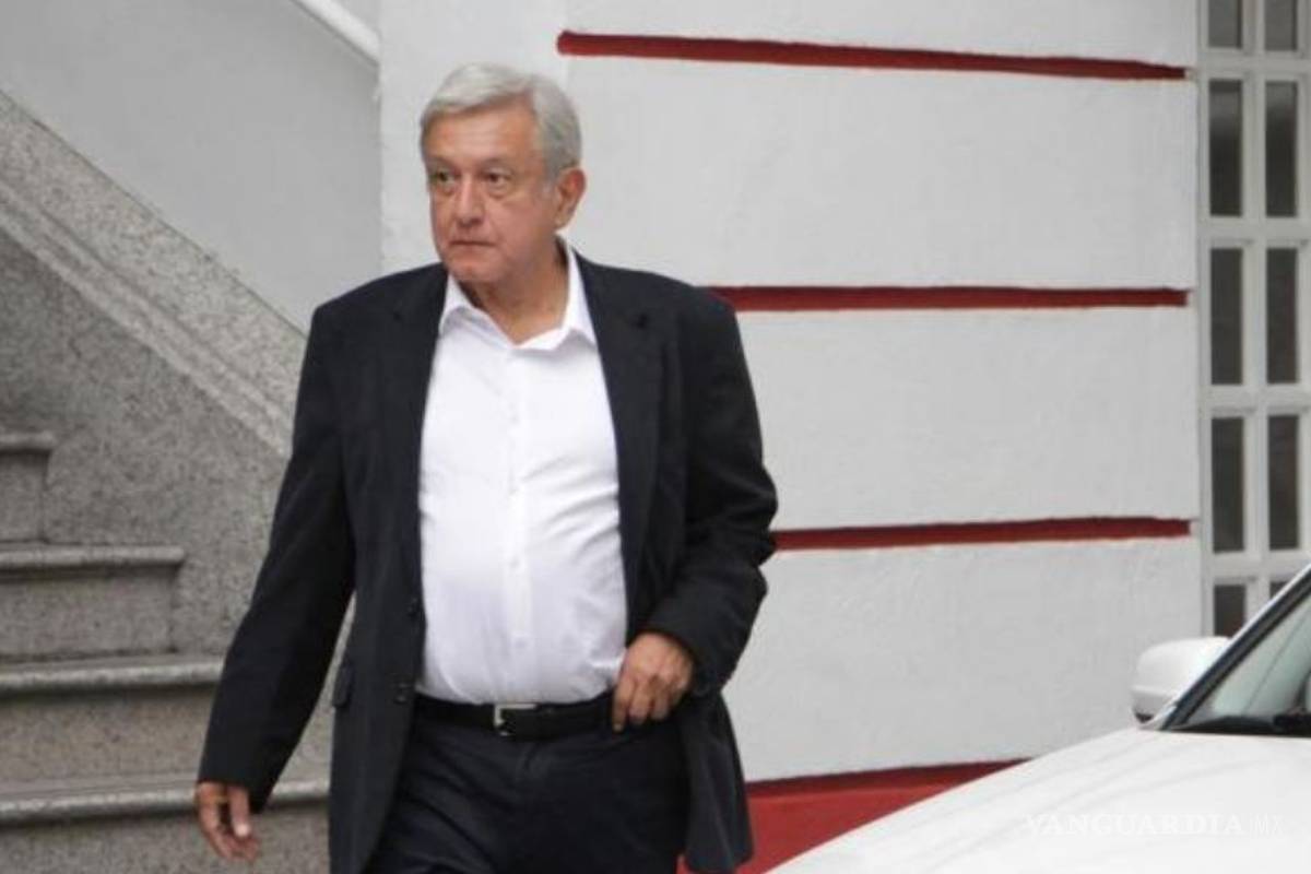 Retoma AMLO análisis del nuevo aeropuerto