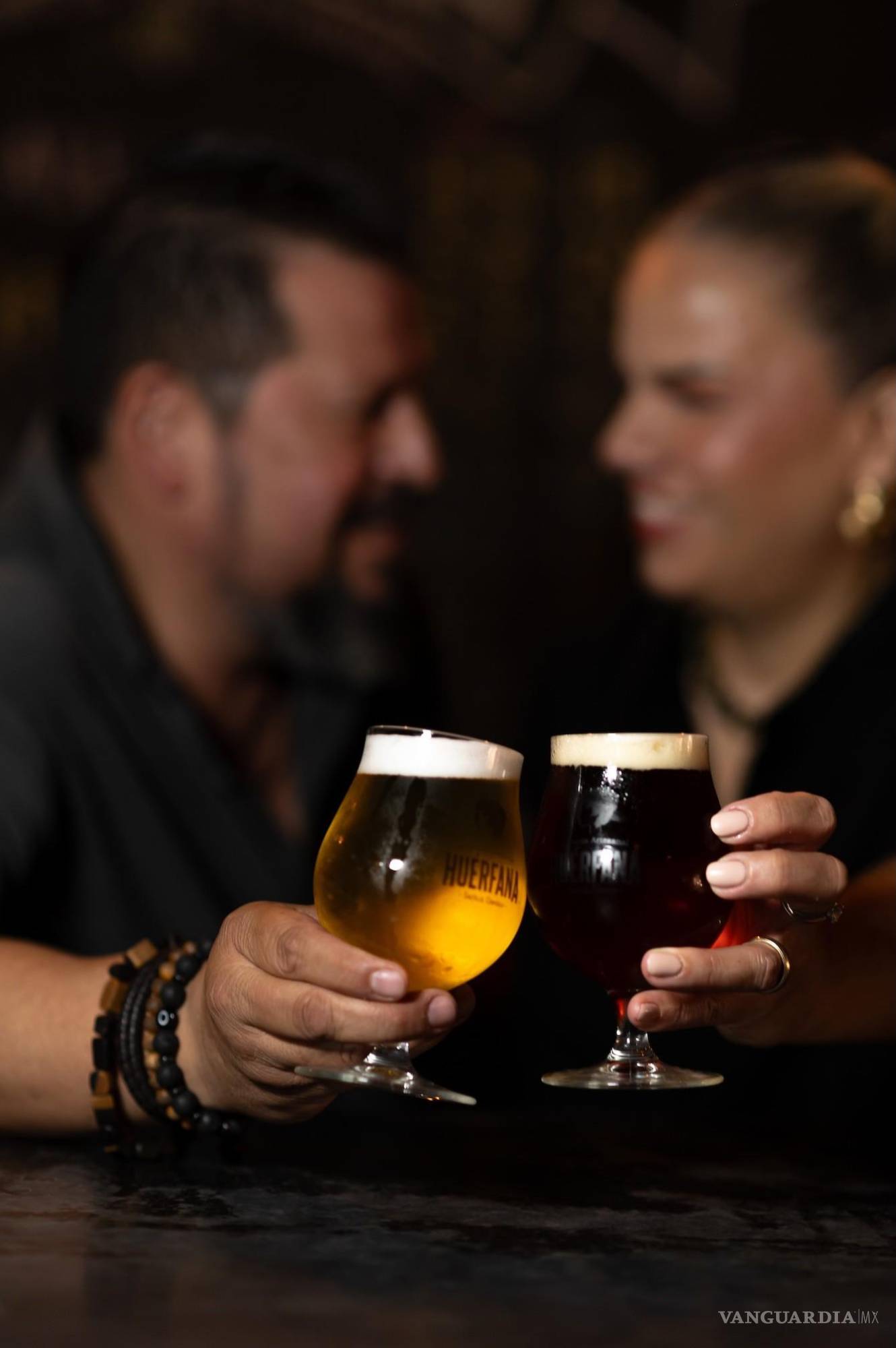 $!Entre espuma y fuego, encontraron una forma compartida de ver el mundo.