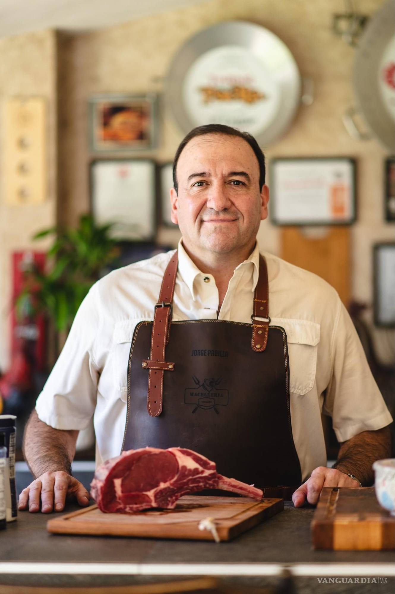 $!Para Jorge, la parrilla no es solo comida: es familia, amigos y un respiro del mundo.