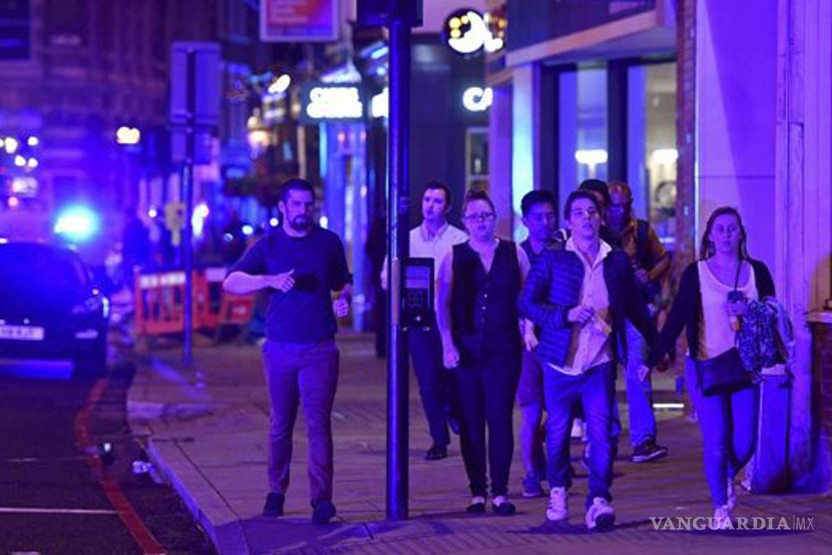Caen 12 sospechosos por ataques de Londres