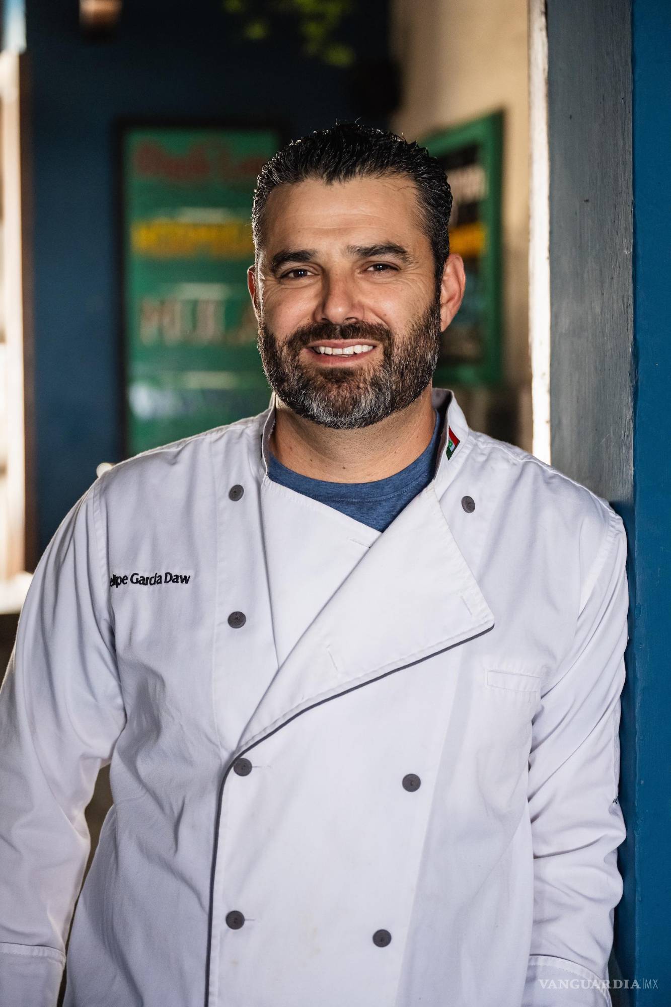 $!La sonrisa de quien encontró su vocación entre especias y tradición.