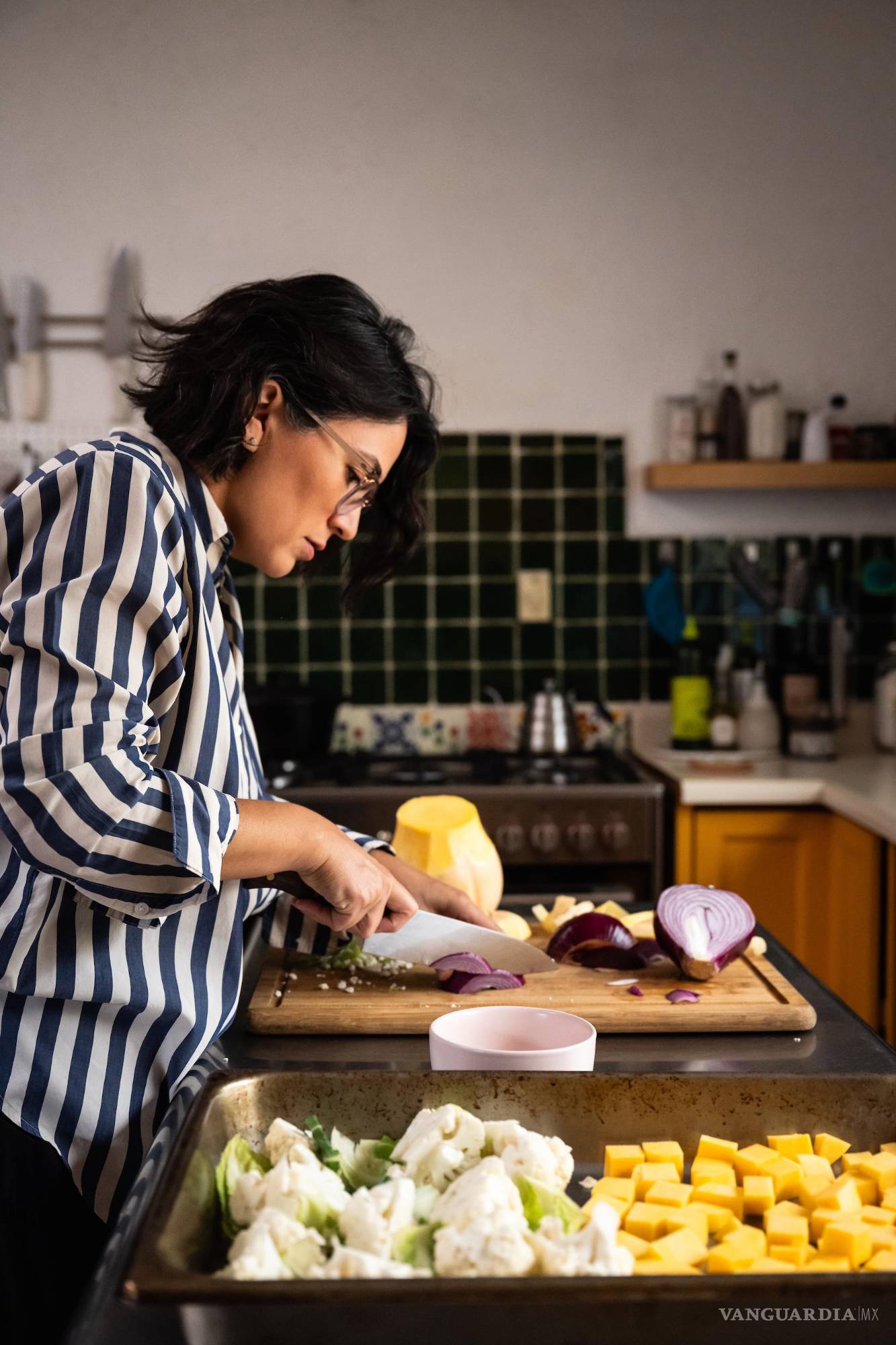 $!En su cocina, cada platillo busca balance nutricional.