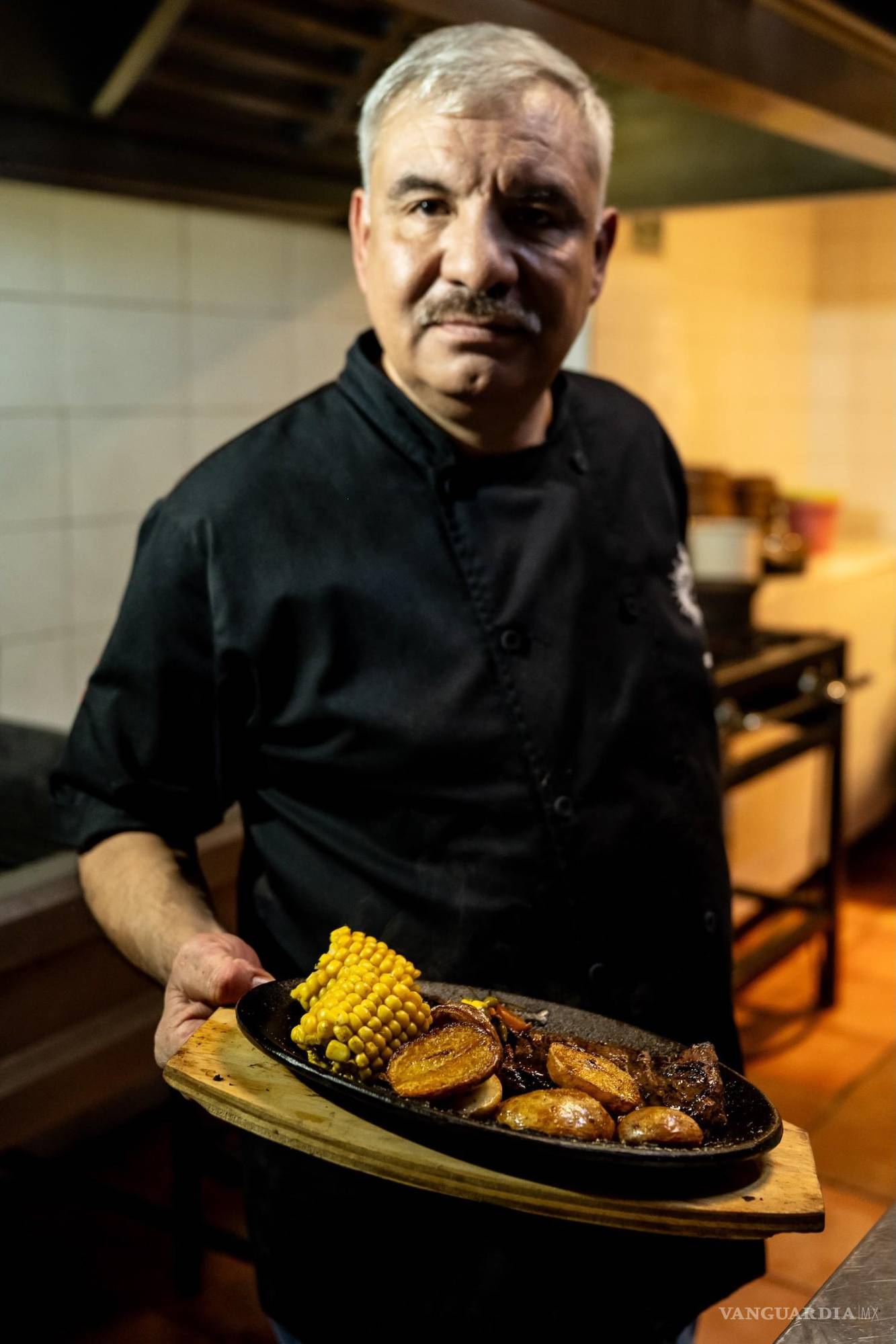 $!La arrachera con papas y elote, uno de los platillos más representativos del lugar.