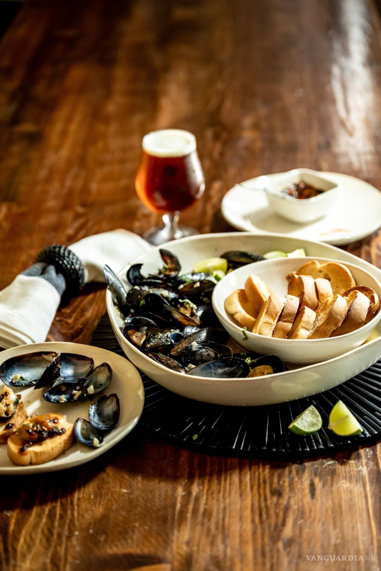 $!Los mejillones encuentran en la cerveza su mejor voz.