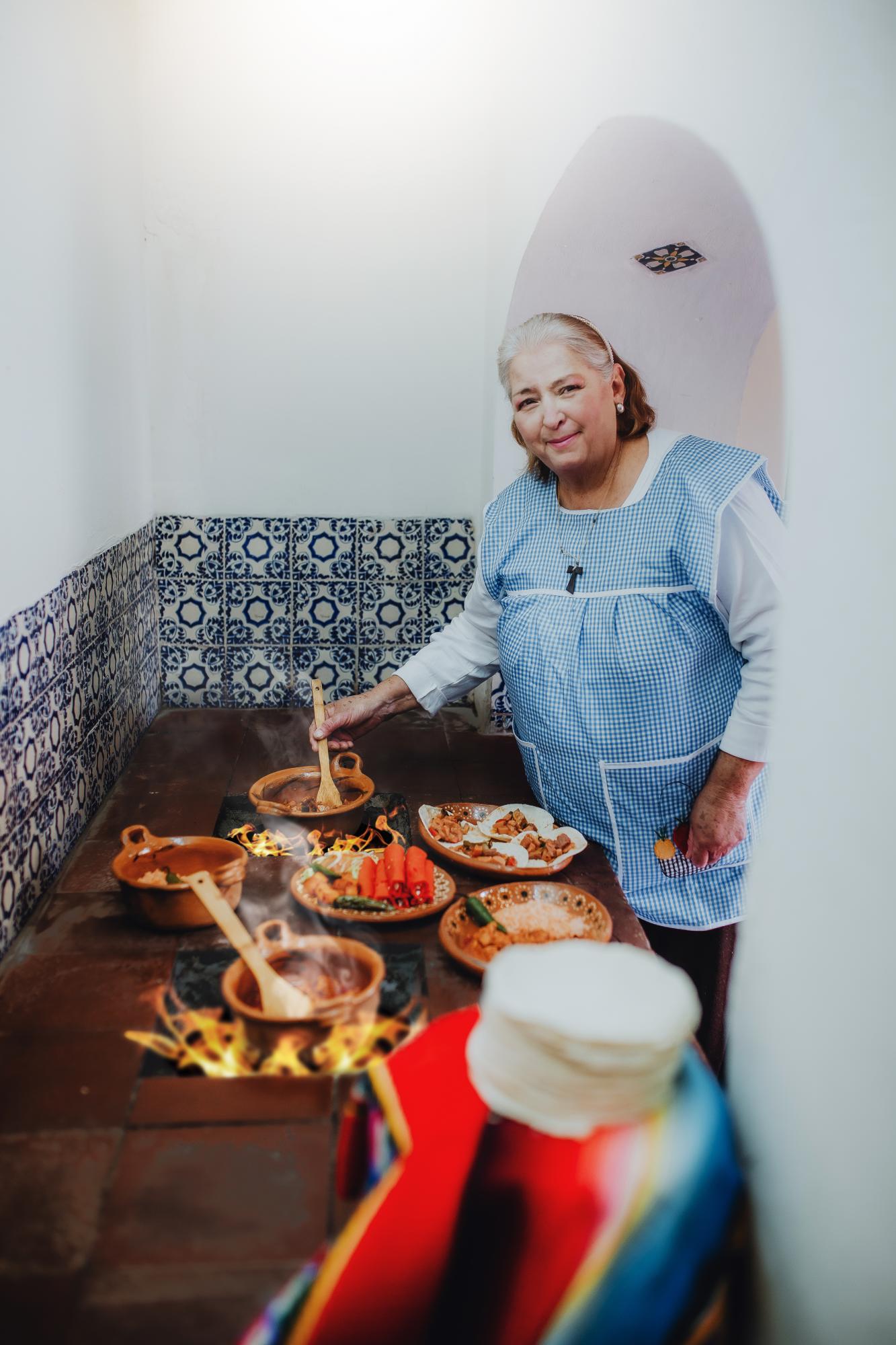 $!En los Pueblos Mágicos se hacen encuentros de cocineras tradicionales donde asisten a promover la comida regional.