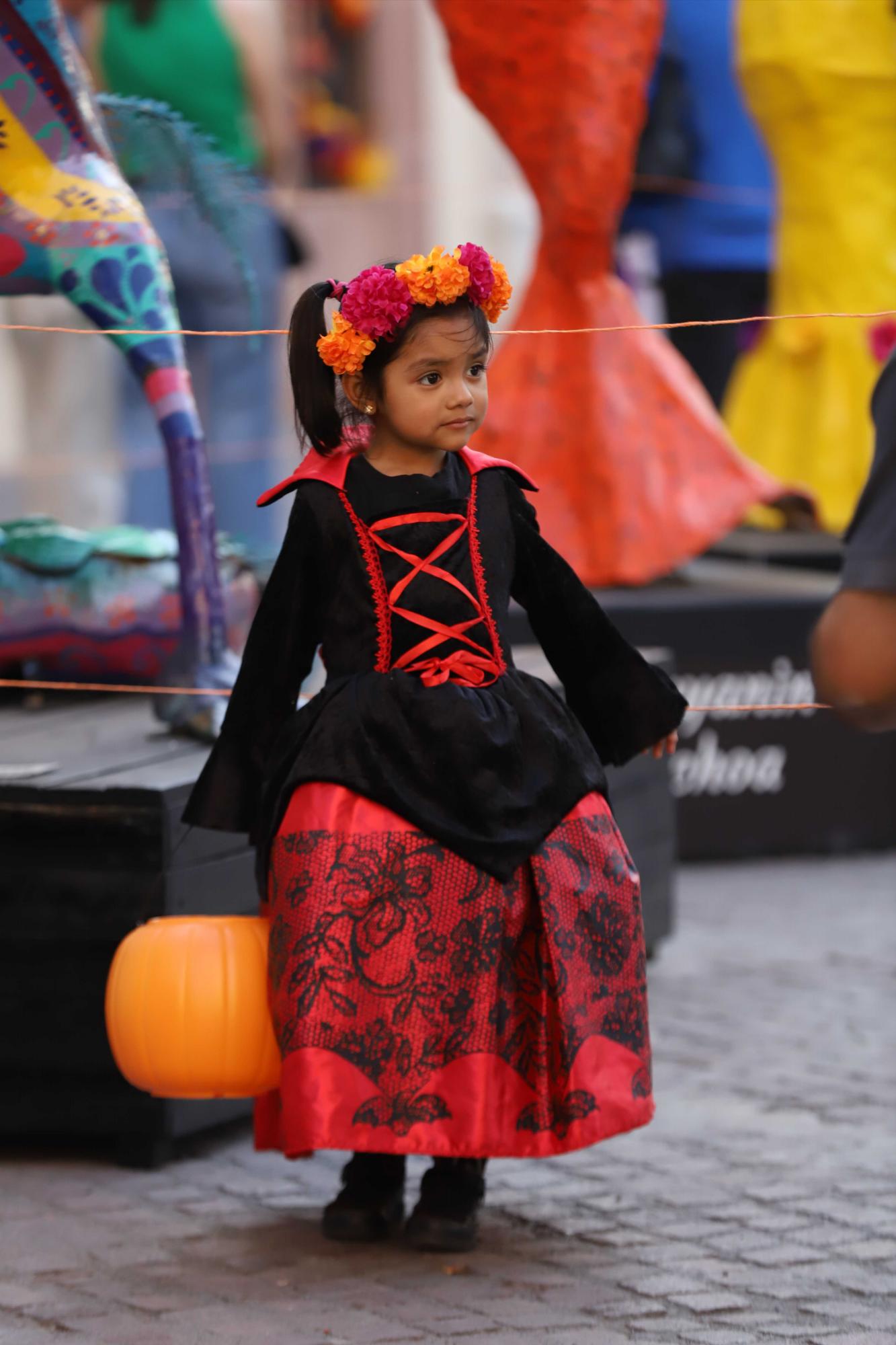 $!Las niñas vestidas de Catrinas, destacanron la cultura mexicana en la celebración de Halloween.