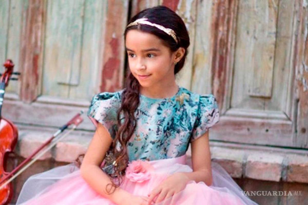 Sale del hospital Marian Lorette, la niña saltillense que participó en ‘La Voz Kids’
