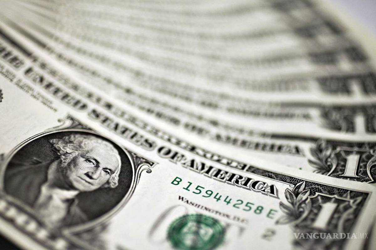 Dólar cierra en 19.62, peso pierde 4.07% en una semana; si Trump gana se pondrá peor: analistas