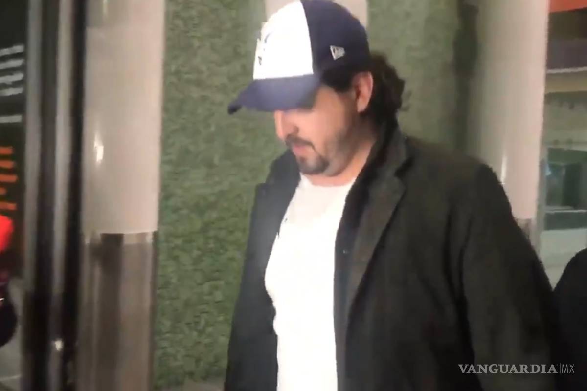 Chivas regresa en silencio tras su fracaso en el Mundial de Clubes