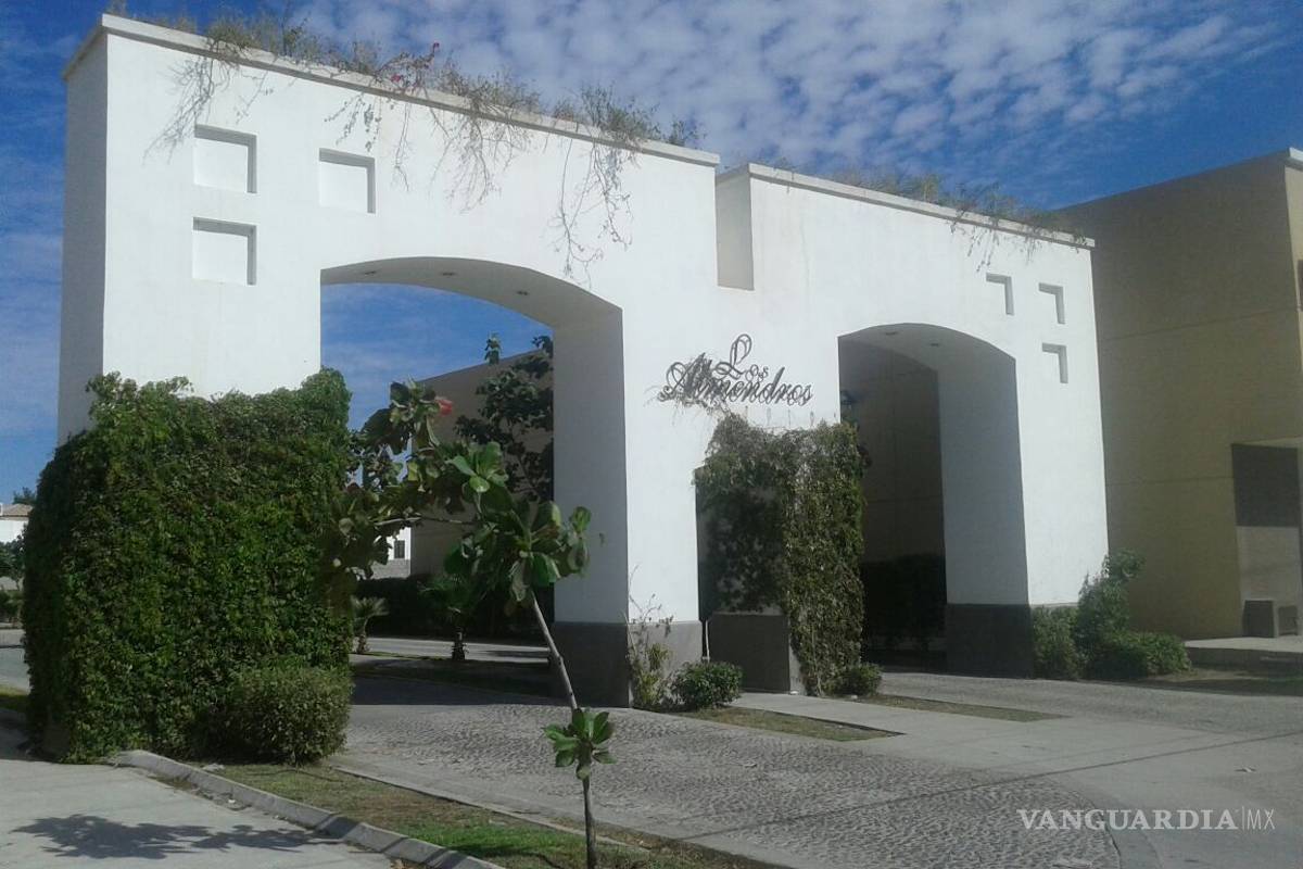 En Torreón, asesinan a maestra en el baño de su vivienda