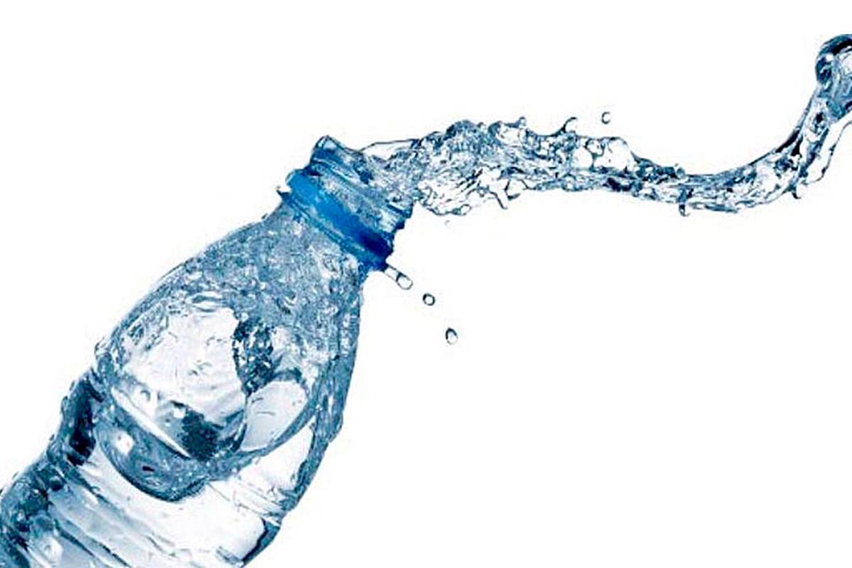 El agua embotellada: costosa y con elevado impacto ambiental