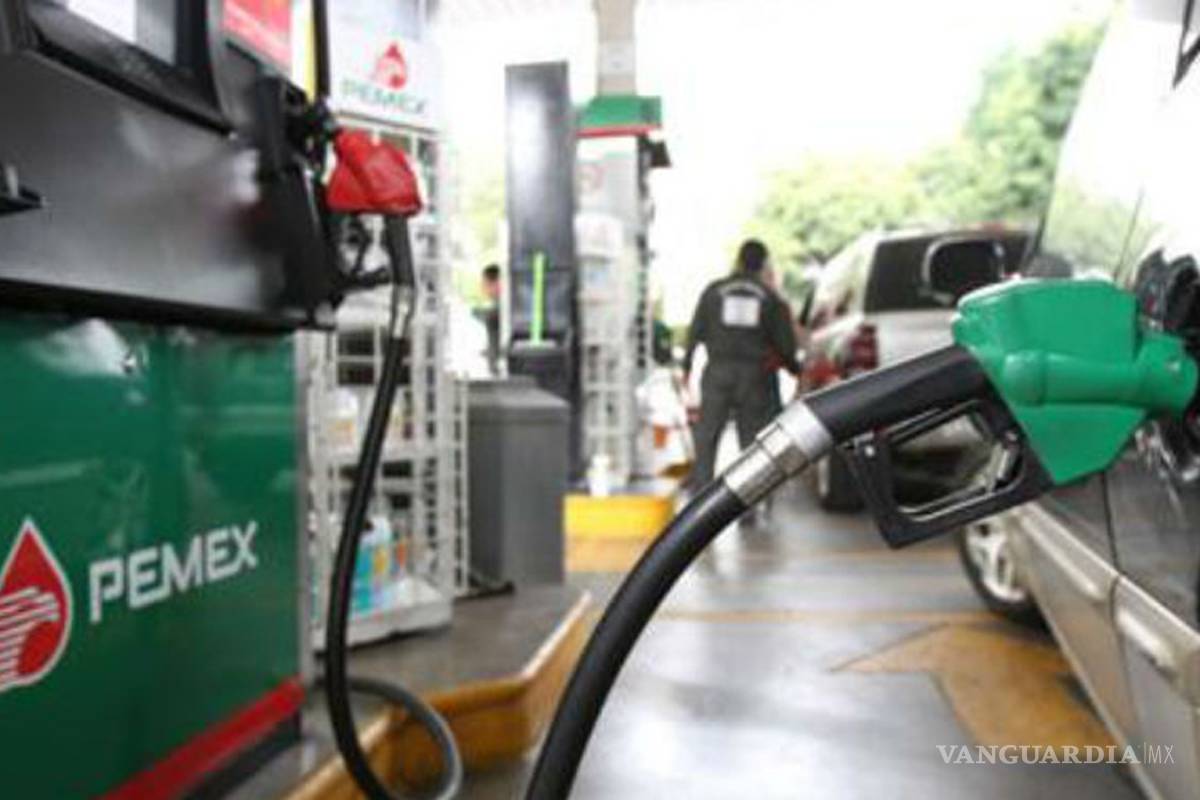 Pemex cancela contrato a 7 gasolineras huachicoleras