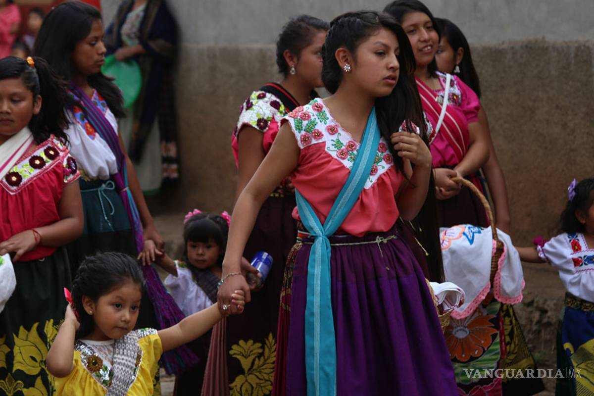 Venden películas 'porno' de mujeres indígenas en Chiapas