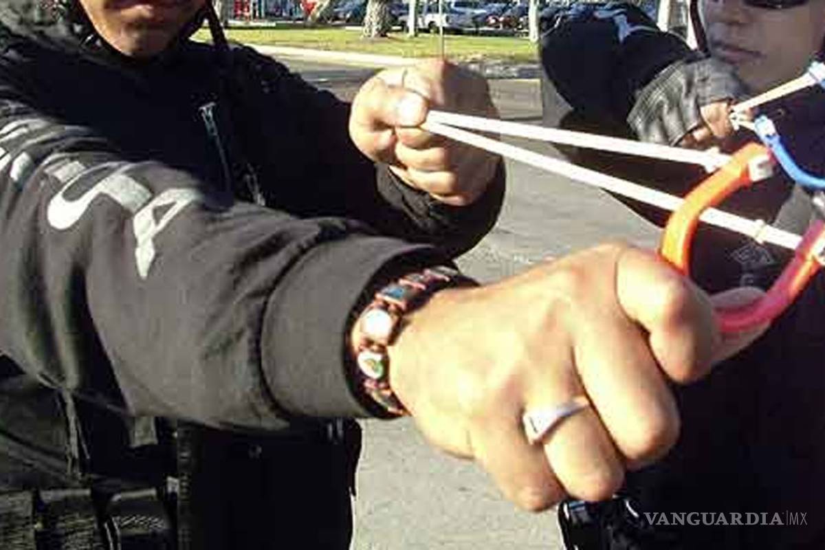 Policías mexicanos enfrentan al crimen mal pagados y poco capacitados