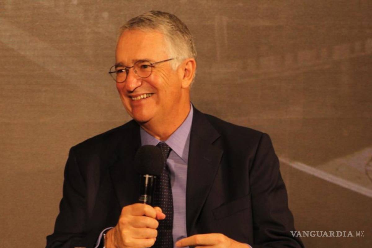 Salinas Pliego, dueño de Elektra, se burla de Best Buy... 'Gracias por intentarlo. Nos haremos cargo de tus clientes'