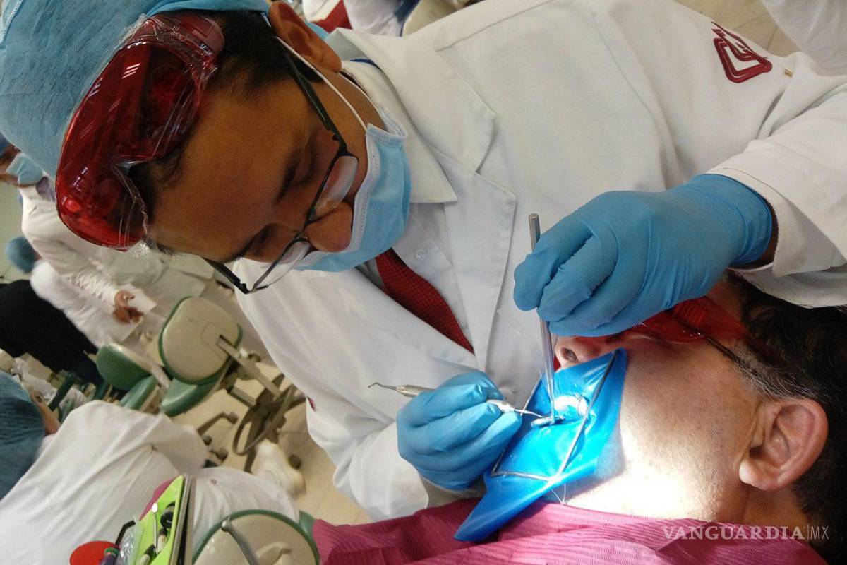 ¡Cuida tus dientes! Continuarán abiertas en verano las clínicas de la Facultad de Odontología en Saltillo