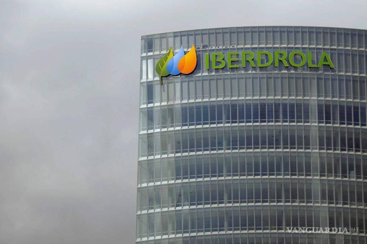 Gobierno Federal cierra compra de 13 plantas eléctricas de Iberdrola por 6 mil 200 MDD