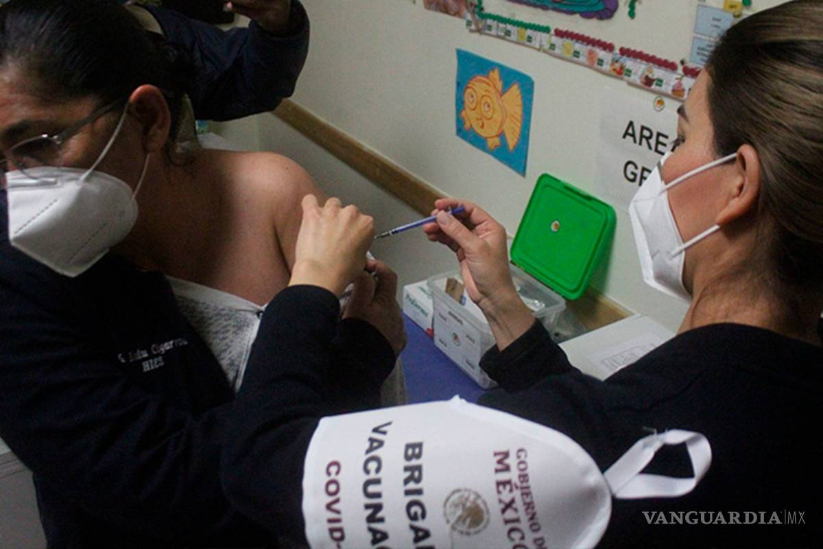 “Población estará vacunada en diciembre”, dice López-Gatell