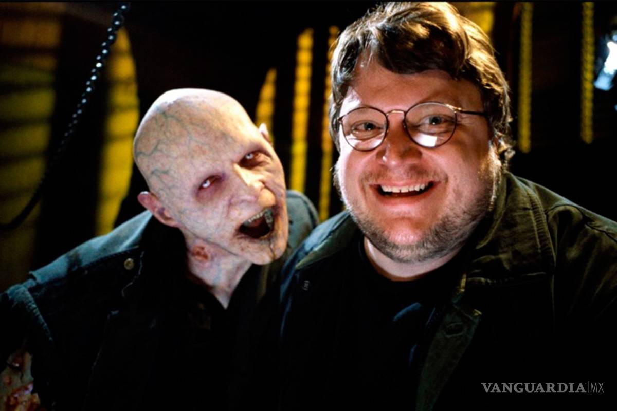 Vendría a México expo de Guillermo tras éxito de muestra de Tim Burton