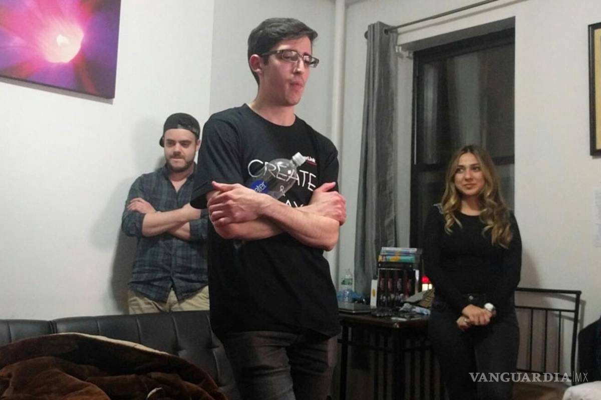 94 horas viendo televisión, joven impone nuevo récord Guinness