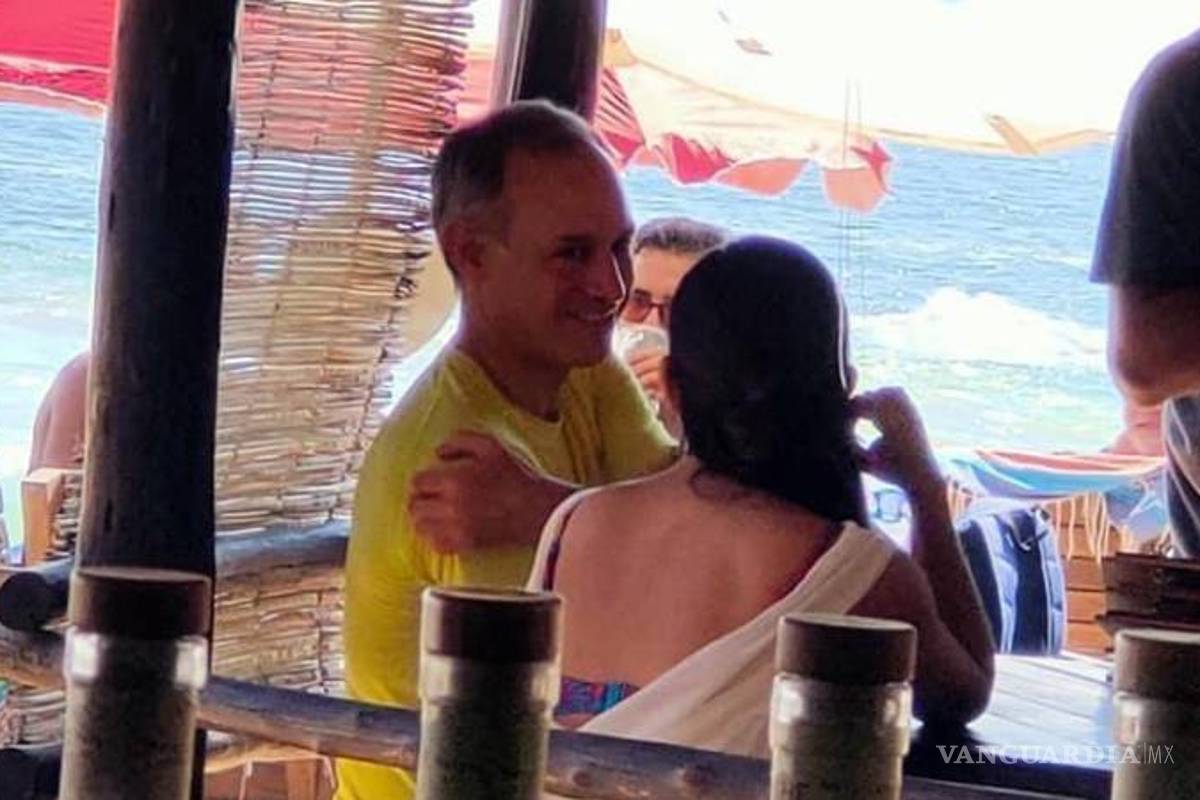 Ella sería la pareja de Hugo López-Gatell, una boliviana ex funcionaria de Evo Morales