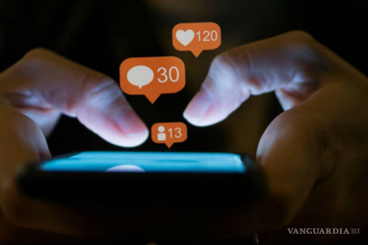 Según un estudio, los tuits son por la mañana más analíticos y por la tarde emocionales