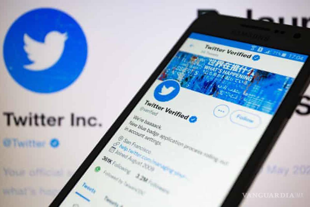 Retira Twitter la palomita azul; cobrará por la verificación