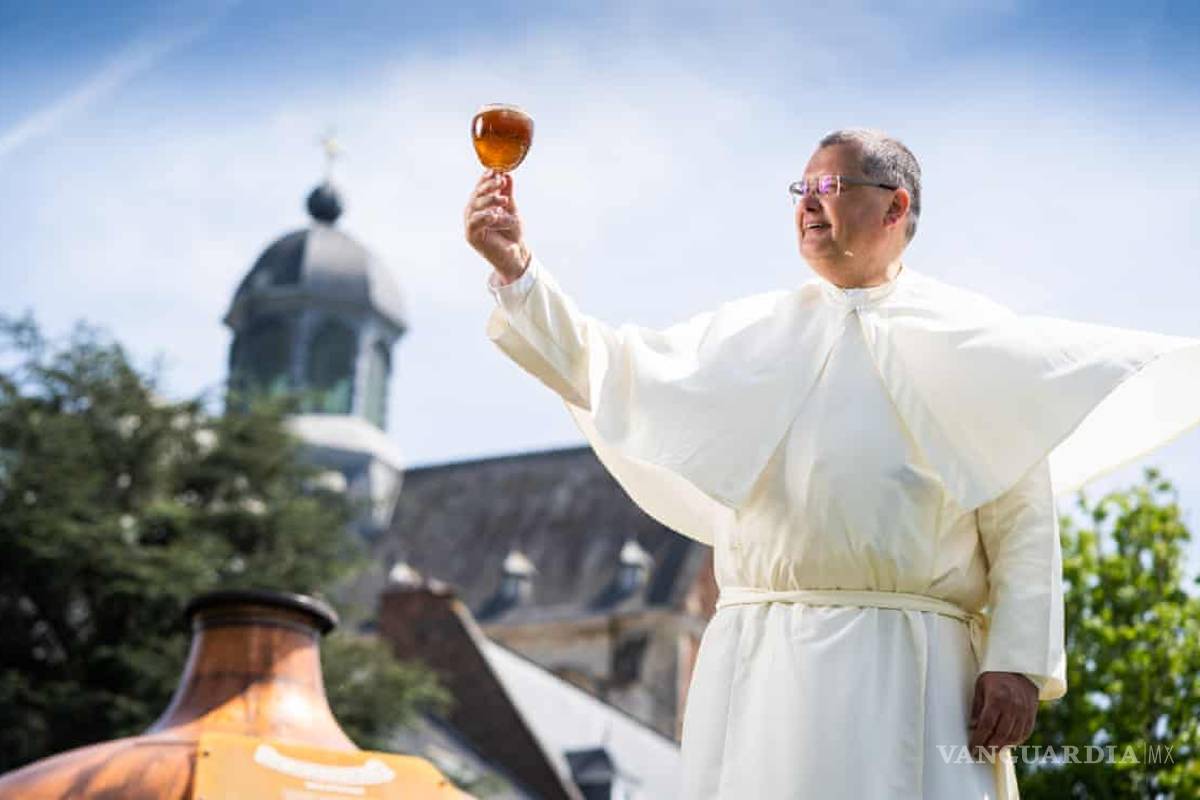 Monjes resucitan cerveza cuya receta data de hace 200 años… y nadie más podría descifrar